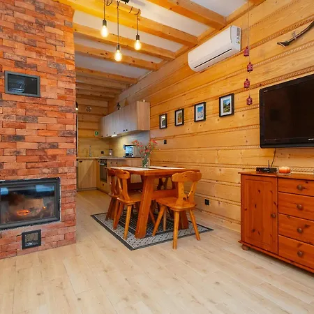 Luisowka - Majestatyczny Z Jacuzzi Feriehus